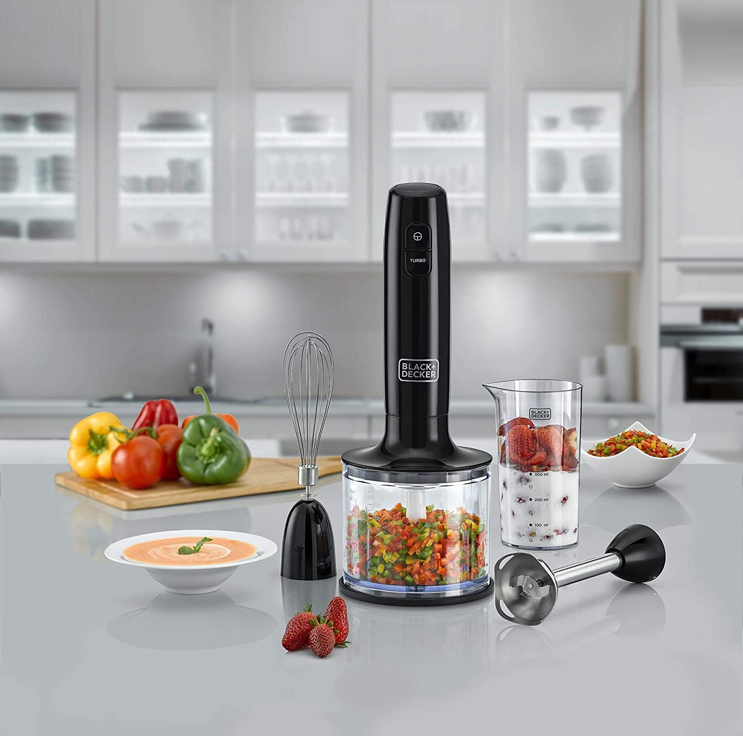 BLACK+DECKER 600W Hand Blender With Chopper Chopping Bowl, Stainless Steel Blades, 500ml Beaker خلاط يدوي 600 واط من بلاك اند ديكر مع وعاء تقطيع وشفرات من الستانلس ستيل BLACK+DECKER 600W Hand Blender With Chopper Chopping Bowl, Stainless Steel Blades, 500ml Beaker خلاط يدوي 600 واط من بلاك اند ديكر مع وعاء تقطيع وشفرات من الستانلس ستيل